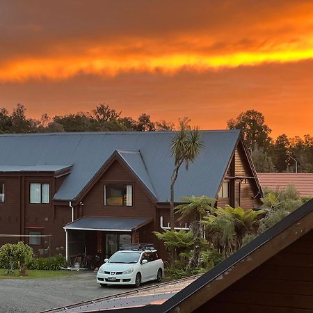 Fox Glacier Lodge Exterior foto